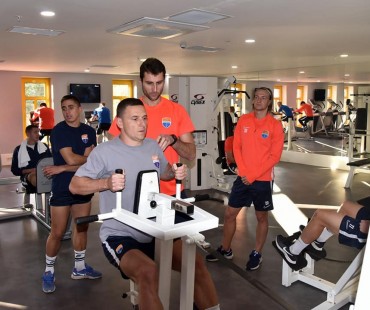 FC Mariupol training.
